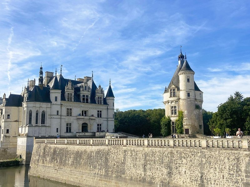 Chenonceau from its forecourt